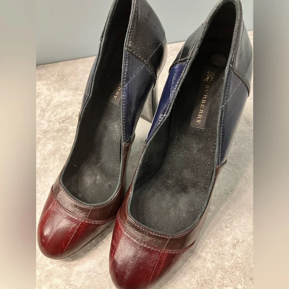 Burberry, multi colored heels - Picture 2 of 4